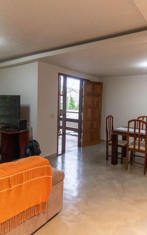 Casa à venda com 750m², 5 quartos e 4 vagas Casa à venda com 750m², 5 quartos e 4 vagasSala (Casa 2)