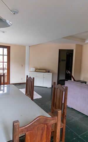 Casa para alugar com 750m², 3 quartos e 2 vagasSala