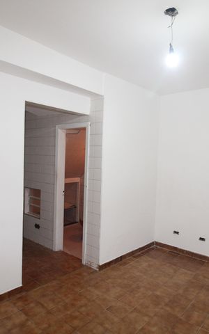 Casa para alugar com 180m², 2 quartos e sem vagaSala