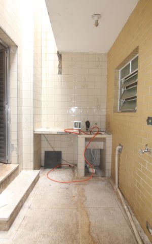 Casa para alugar com 180m², 2 quartos e sem vagaÁrea de Serviço