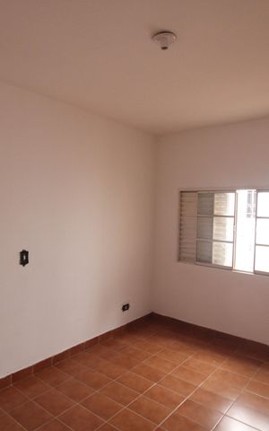 Casa para alugar com 180m², 2 quartos e sem vagaQuarto 1