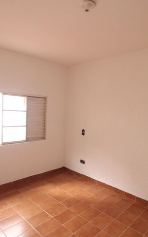 Casa para alugar com 180m², 2 quartos e sem vagaQuarto 1