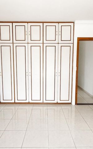 Casa à venda com 164m², 4 quartos e 3 vagas Casa à venda com 164m², 4 quartos e 3 vagasSuíte 1