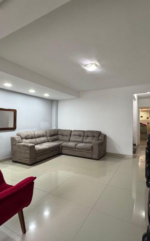 Casa de condomínio à venda com 170m², 4 quartos e 1 vaga Casa de condomínio à venda com 170m², 4 quartos e 1 vagaSala