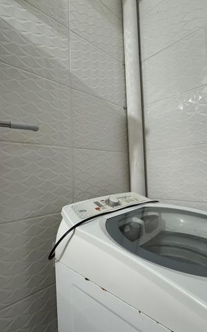 Casa de condomínio à venda com 170m², 4 quartos e 1 vaga Casa de condomínio à venda com 170m², 4 quartos e 1 vagaÁrea de Serviço
