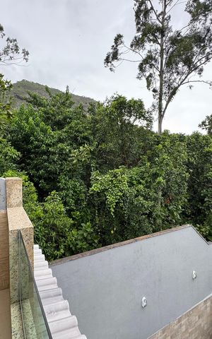 Casa de condomínio à venda com 170m², 4 quartos e 1 vaga Casa de condomínio à venda com 170m², 4 quartos e 1 vagaSuíte 3 - Varanda