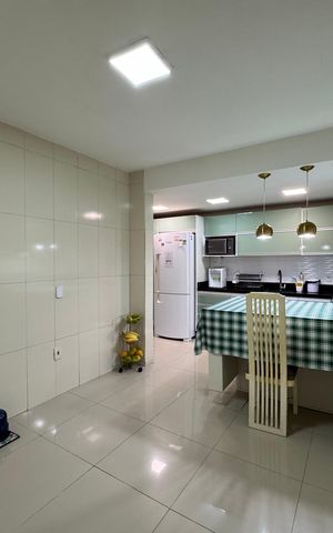 Casa de condomínio à venda com 170m², 4 quartos e 1 vaga Casa de condomínio à venda com 170m², 4 quartos e 1 vagaCozinha