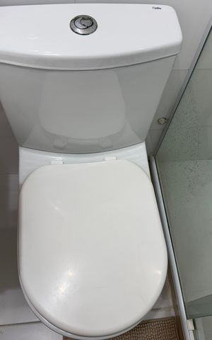 Casa de condomínio à venda com 170m², 4 quartos e 1 vaga Casa de condomínio à venda com 170m², 4 quartos e 1 vagaSuíte 1 - Banheiro