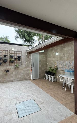 Casa de condomínio à venda com 170m², 4 quartos e 1 vaga Casa de condomínio à venda com 170m², 4 quartos e 1 vagaÁrea comum - Churrasqueira