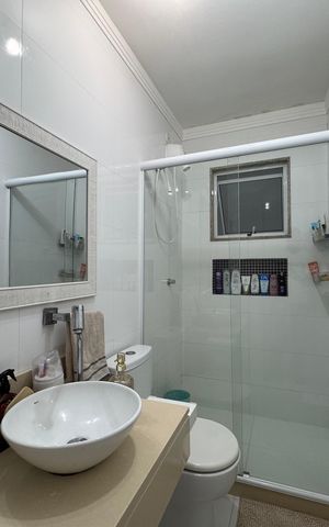 Casa de condomínio à venda com 170m², 4 quartos e 1 vaga Casa de condomínio à venda com 170m², 4 quartos e 1 vagaSuíte 1 - Banheiro