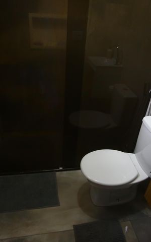 Casa à venda com 360m², 6 quartos e 6 vagasBanheiro