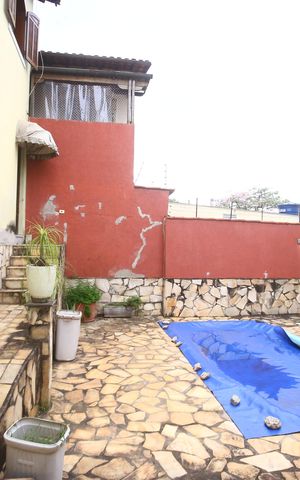 Casa à venda com 360m², 6 quartos e 6 vagasÁrea comum
