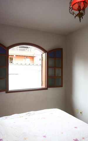 Casa à venda com 360m², 6 quartos e 6 vagasSuite