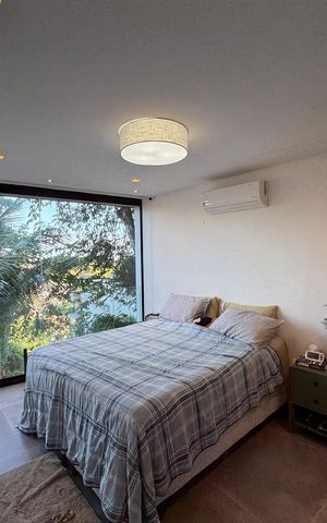 Casa de condomínio à venda com 554m², 5 quartos e 3 vagas Casa de condomínio à venda com 554m², 5 quartos e 3 vagasSuíte