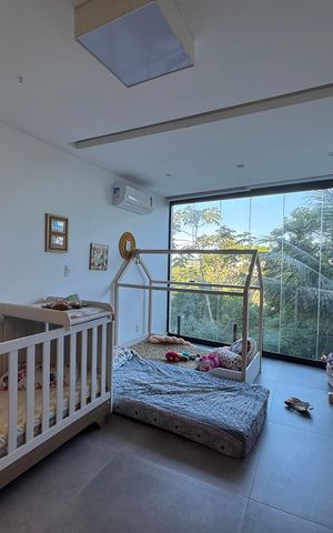 Casa de condomínio à venda com 554m², 5 quartos e 3 vagas Casa de condomínio à venda com 554m², 5 quartos e 3 vagasQuarto 1
