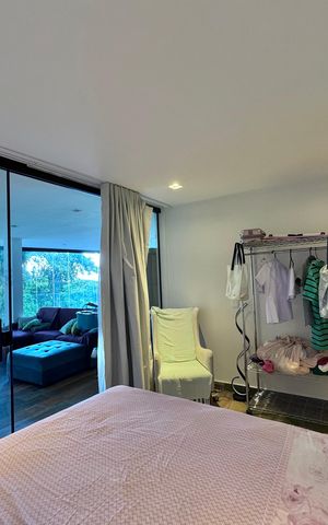 Casa de condomínio à venda com 554m², 5 quartos e 3 vagas Casa de condomínio à venda com 554m², 5 quartos e 3 vagasQuarto 2