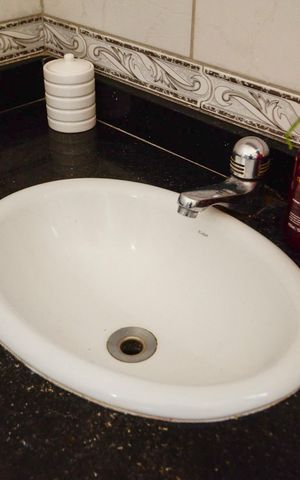 Apartamento à venda com 74m², 2 quartos e sem vaga Apartamento à venda com 74m², 2 quartos e sem vagaBanheiro