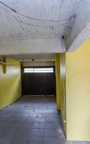Casa à venda com 240m², 4 quartos e 2 vagas Casa à venda com 240m², 4 quartos e 2 vagasÁrea Externa