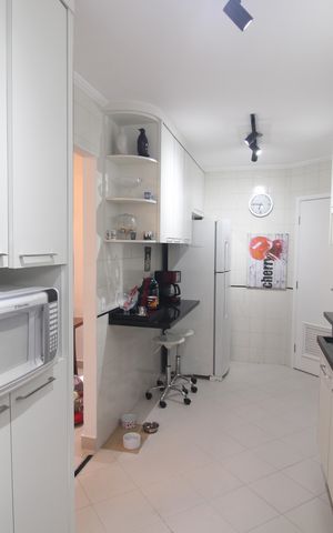 Apartamento à venda com 93m², 3 quartos e 2 vagasCozinha
