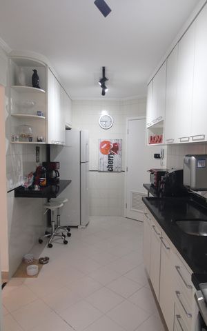 Apartamento à venda com 93m², 3 quartos e 2 vagasCozinha