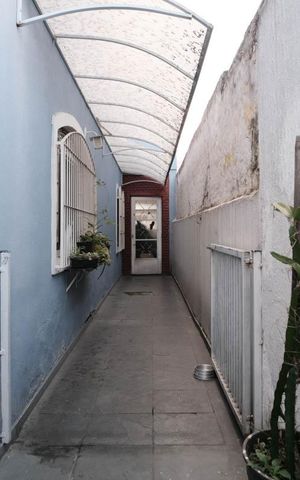 Casa à venda com 169m², 3 quartos e 2 vagasCorredor