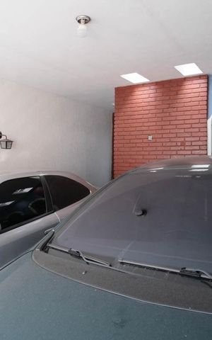 Casa à venda com 169m², 3 quartos e 2 vagasGaragem