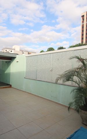 Casa à venda com 300m², 2 quartos e 2 vagasQuintal