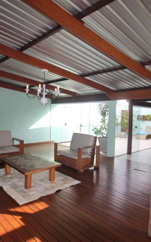 Casa à venda com 300m², 2 quartos e 2 vagasÁrea Comum
