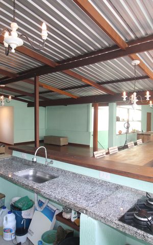 Casa à venda com 300m², 2 quartos e 2 vagasÁrea Comum