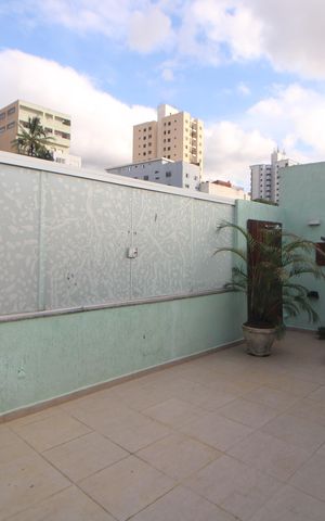 Casa à venda com 300m², 2 quartos e 2 vagasQuintal