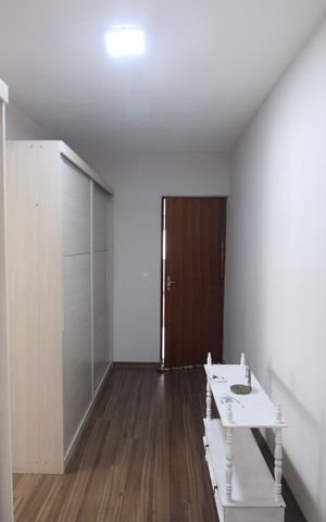 Casa à venda com 300m², 2 quartos e 2 vagasCloset