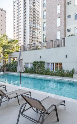 Apartamento à venda com 110m², 2 quartos e 2 vagasÁrea comum - Piscina