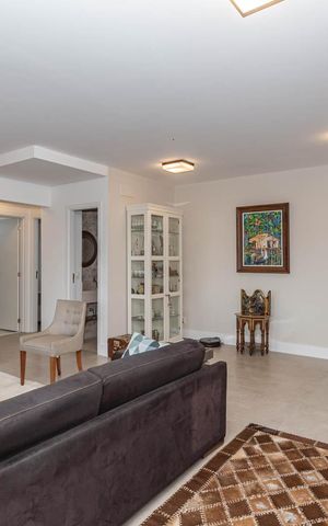 Apartamento à venda com 110m², 2 quartos e 2 vagasSala
