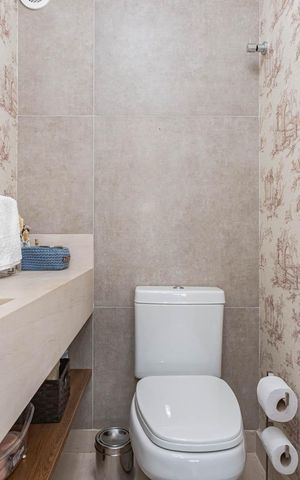Apartamento à venda com 110m², 2 quartos e 2 vagasLavabo