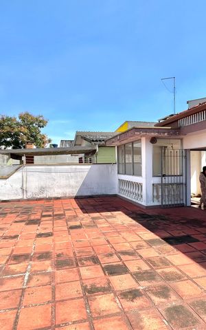 Casa para alugar com 250m², 4 quartos e 4 vagasÁrea externa