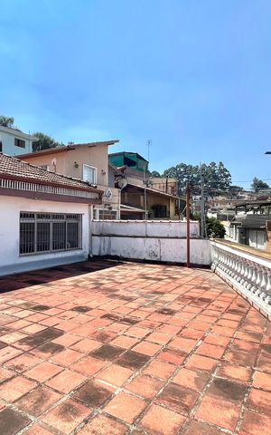 Casa para alugar com 250m², 4 quartos e 4 vagasÁrea externa