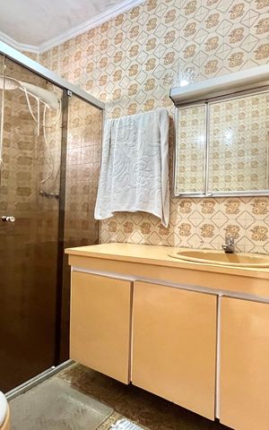 Casa para alugar com 250m², 4 quartos e 4 vagasBanheiro da Suíte