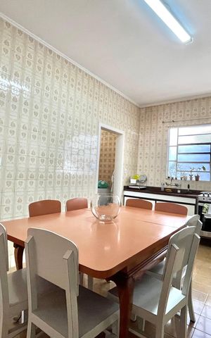 Casa para alugar com 250m², 4 quartos e 4 vagasCozinha