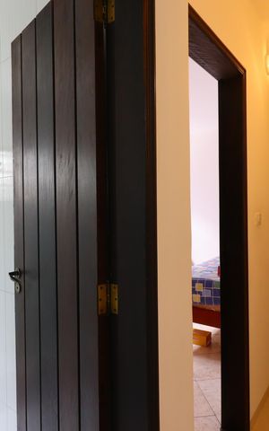 Casa para alugar com 150m², 3 quartos e 2 vagasCorredor interno