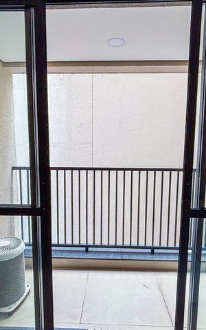 Studio para alugar com 40m², 1 quarto e sem vaga Studio para alugar com 40m², 1 quarto e sem vagaVaranda