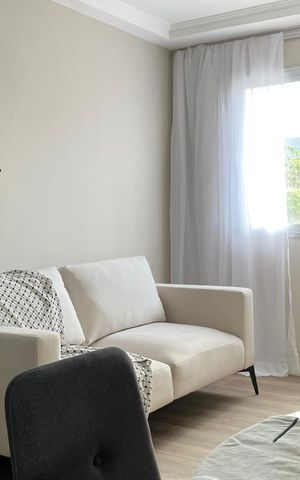 Apartamento à venda com 50m², 2 quartos e 1 vaga Apartamento à venda com 50m², 2 quartos e 1 vagaSala