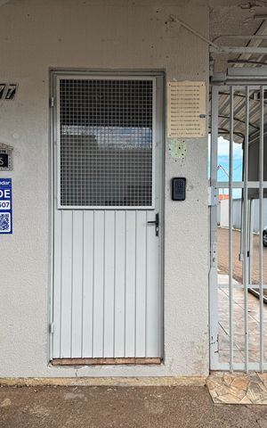 Apartamento à venda com 49m², 2 quartos e 1 vaga Apartamento à venda com 49m², 2 quartos e 1 vagaFachada + Placa