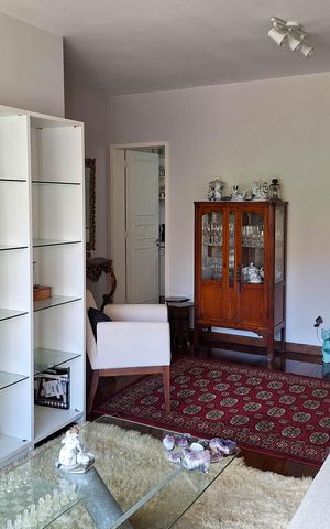Apartamento à venda com 120m², 3 quartos e sem vaga Apartamento à venda com 120m², 3 quartos e sem vagaSala