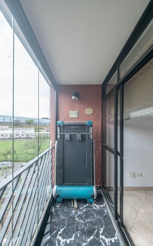 Apartamento à venda com 76m², 3 quartos e 2 vagas Apartamento à venda com 76m², 3 quartos e 2 vagasVaranda