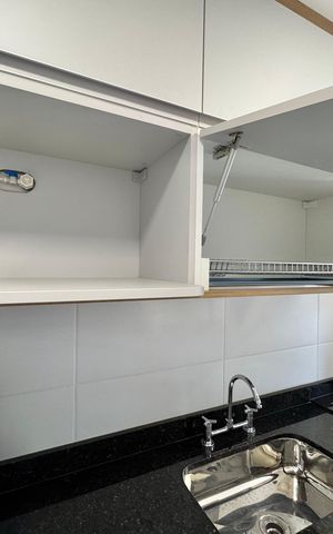 Apartamento à venda com 79m², 2 quartos e 1 vaga Apartamento à venda com 79m², 2 quartos e 1 vagaCozinha e Área de Serviço