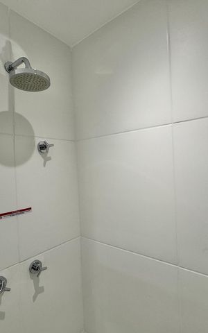 Apartamento à venda com 79m², 2 quartos e 1 vaga Apartamento à venda com 79m², 2 quartos e 1 vagaSuíte - Banheiro