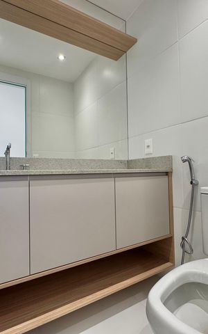Apartamento à venda com 79m², 2 quartos e 1 vaga Apartamento à venda com 79m², 2 quartos e 1 vagaBanheiro Social