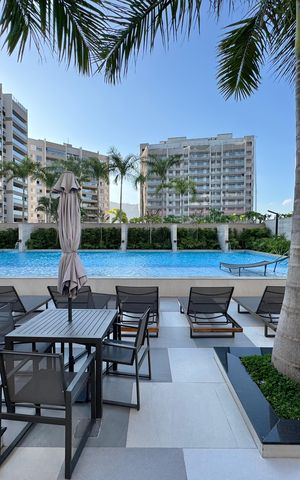 Apartamento à venda com 79m², 2 quartos e 1 vaga Apartamento à venda com 79m², 2 quartos e 1 vagaÁrea comum