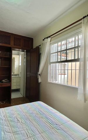 Casa à venda com 260m², 5 quartos e 2 vagas Casa à venda com 260m², 5 quartos e 2 vagasSuite