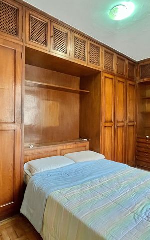 Casa à venda com 260m², 5 quartos e 2 vagas Casa à venda com 260m², 5 quartos e 2 vagasSuite